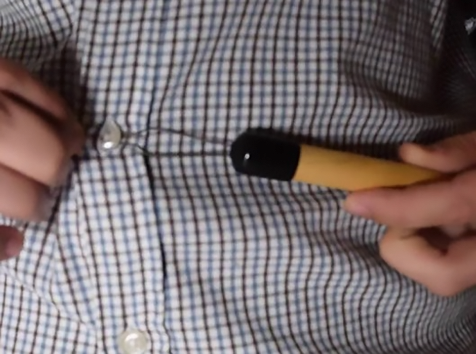 Aide pour Attacher les Boutons et Fermetures Éclair